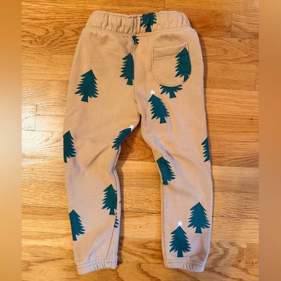 Holiday 4T Bundle - Picture 8 of 8